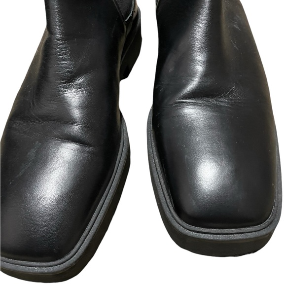 EUC Zara Square Toe Leather Ankle Boot Low Heel Black Size 9 EU 40 - Picture 2 of 7